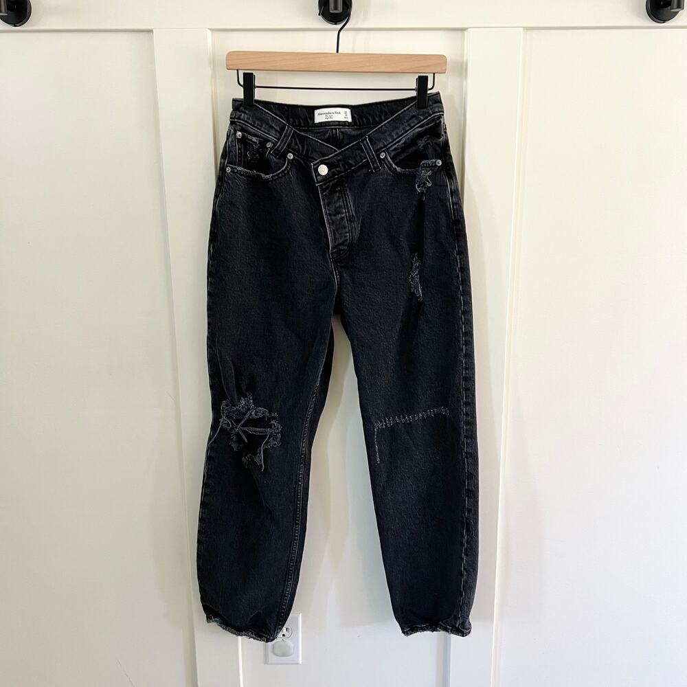 Abercrombie & Fitch The Dad High Rise Distressed Black Jeans Size 27 / 4